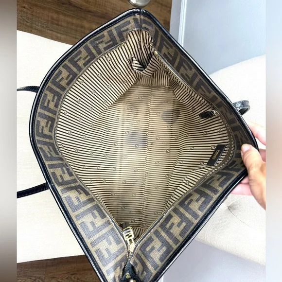 Authentic FENDI Zucca tote bag - Picture 14 of 16